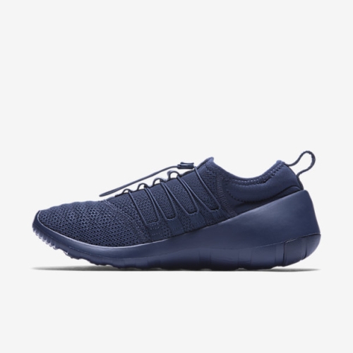 NIKE PAYAA